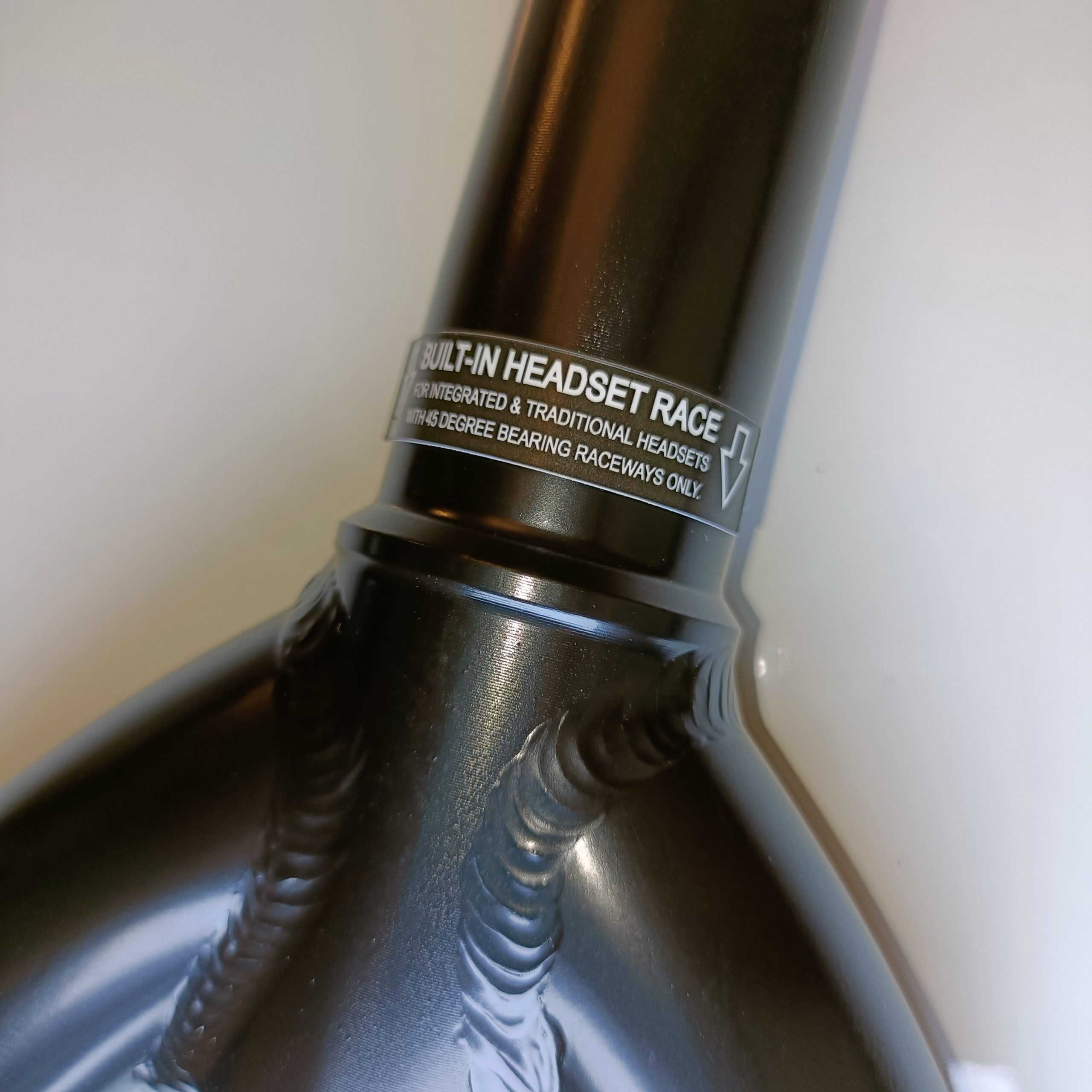 thumbnail image 2 of ODYSSEY R25 BMX Fork - 20-Inch With 3/8" Dropout, 25mm Offset, Built-in Headset Race (Black) 2 of 12