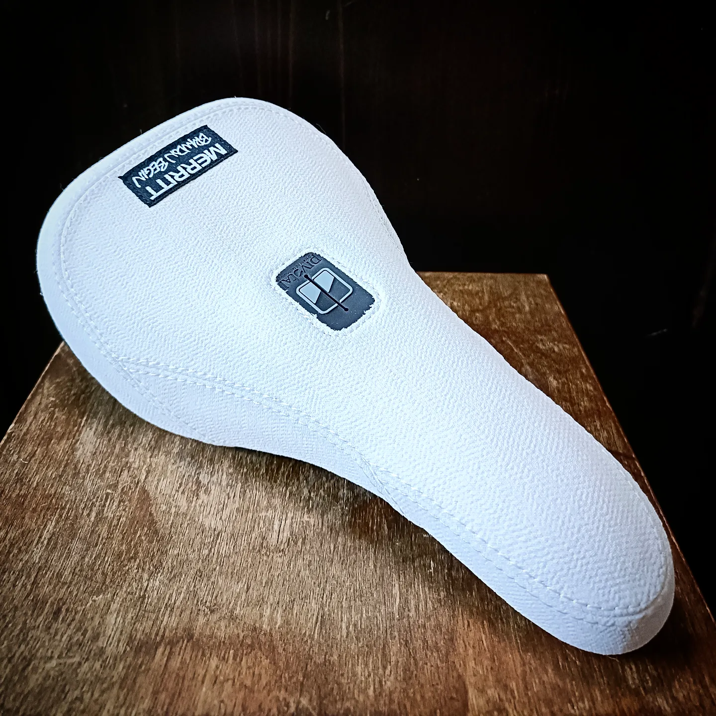 Merritt Brandon Begin Signature Seat (Slim, White)