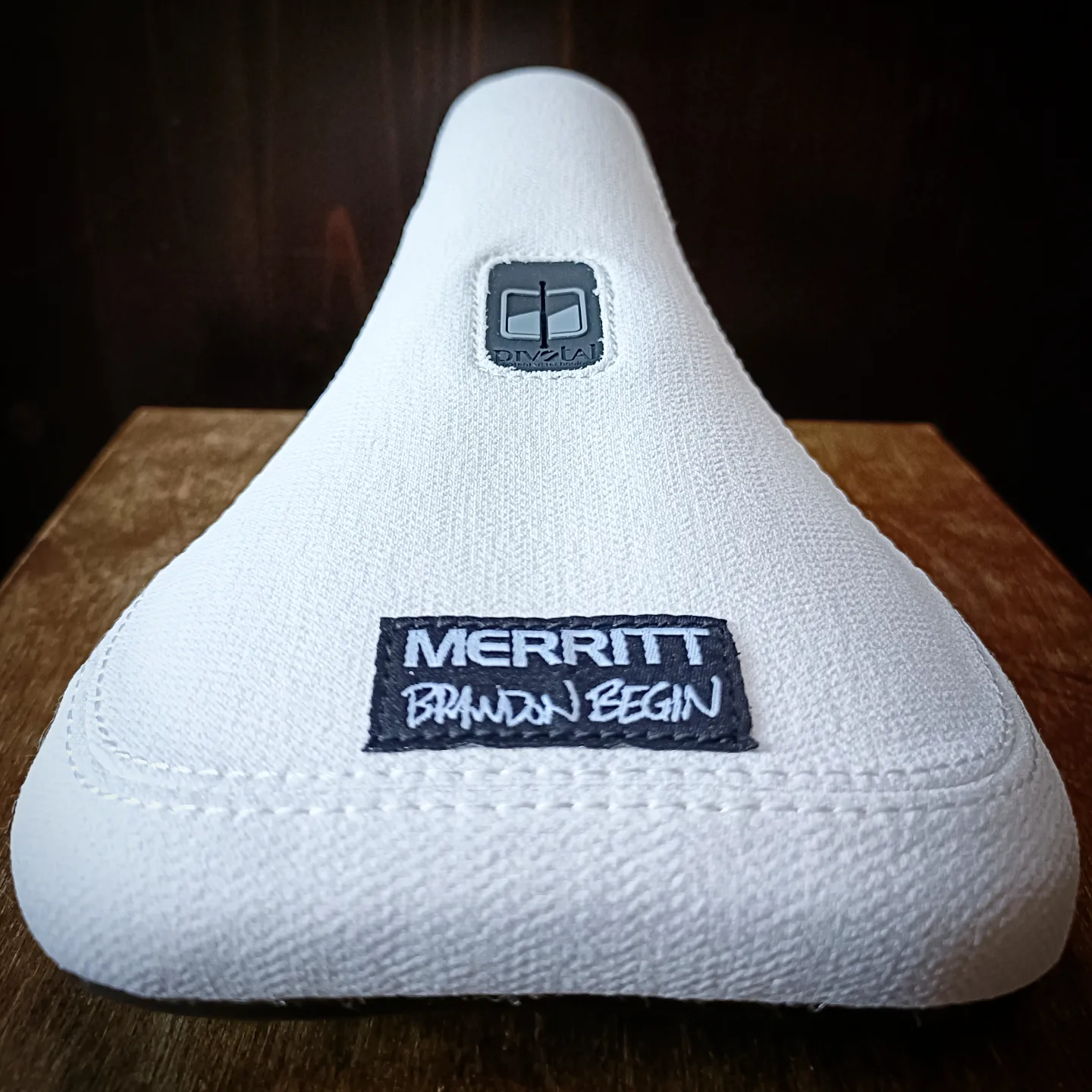 Merritt Brandon Begin Signature Seat (Slim, White)